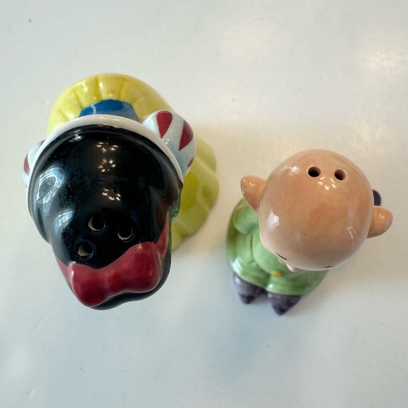 Disney Snow White Dopey First Kiss Seven Dwarfs Salt And Pepper Shakers Ceramic - Picture 8 of 10